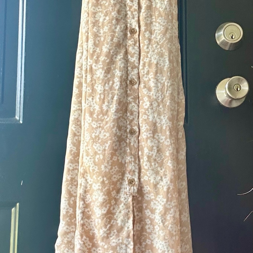 Sienna Sky Floral Midi Dress - Cream and White